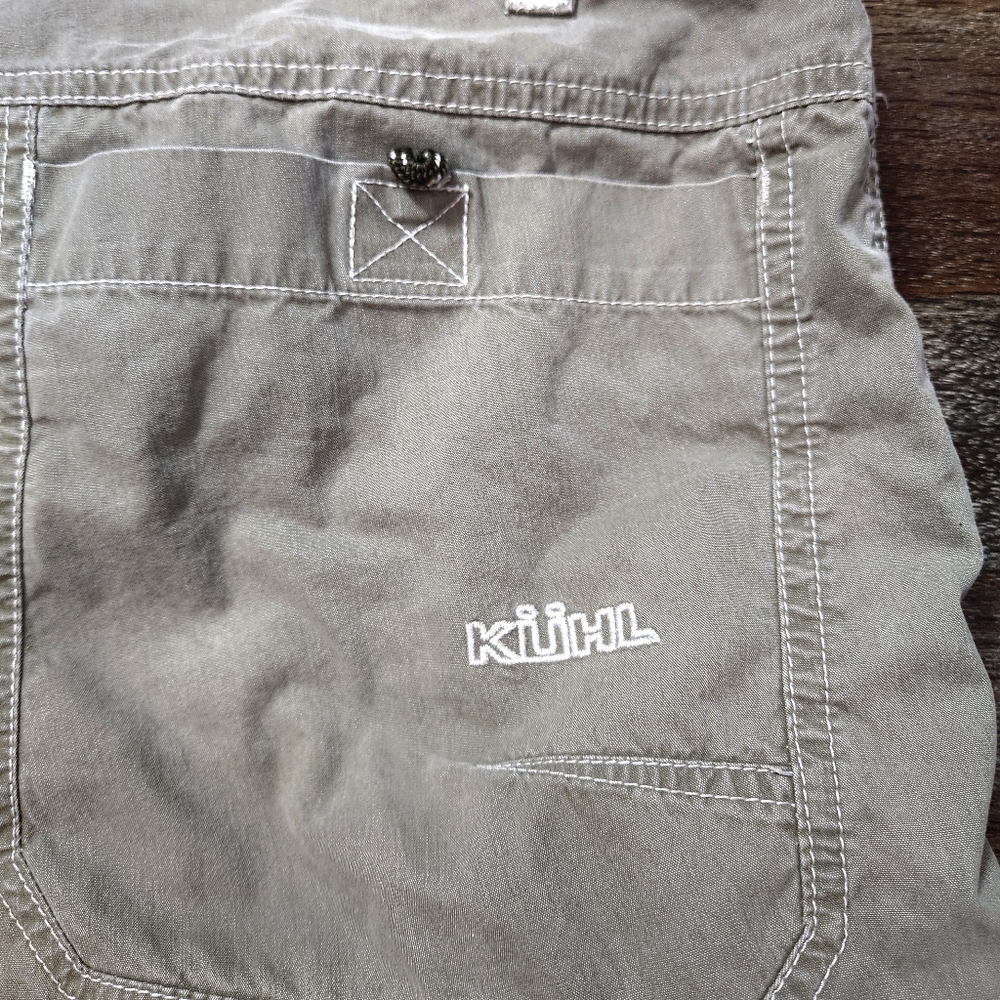 Unleash Your Adventure with KÜHL Ambush Cargo Shorts! Size 40 - Picture 11 of 13